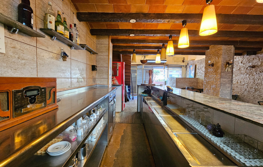 Location longue durée - Bar- C1 -
Barcelona - Sarriá - Francesc Macia