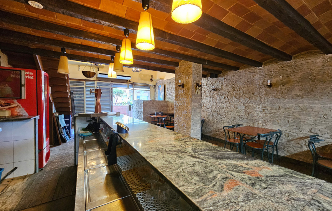 Location longue durée - Bar- C1 -
Barcelona - Sarriá - Francesc Macia