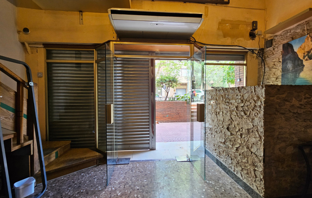 Location longue durée - Bar- C1 -
Barcelona - Sarriá - Francesc Macia