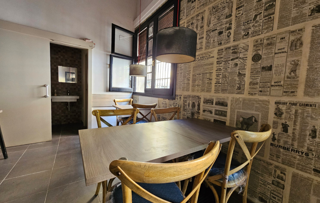 Traspaso - Restaurante -
Barcelona - Sants