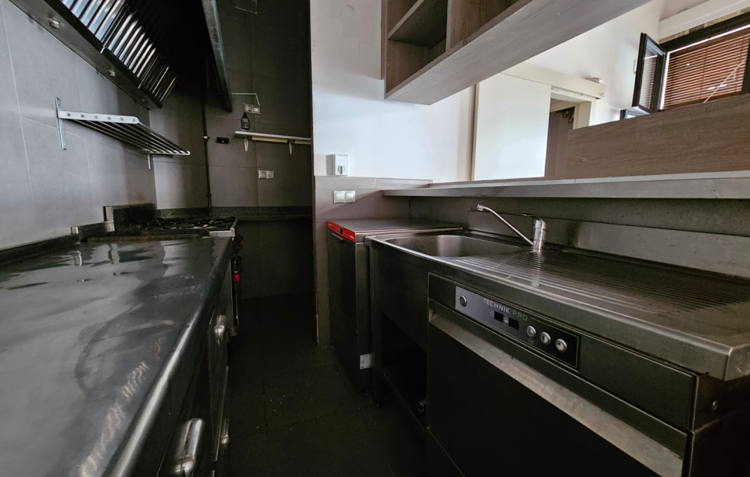 Traspaso - Restaurante -
Barcelona - Sants