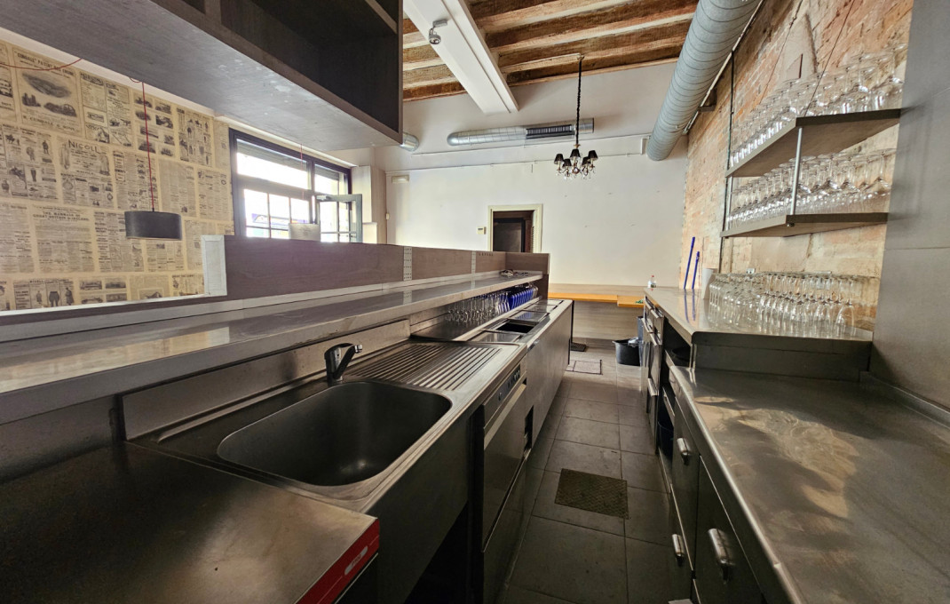 Traspaso - Restaurante -
Barcelona - Sants