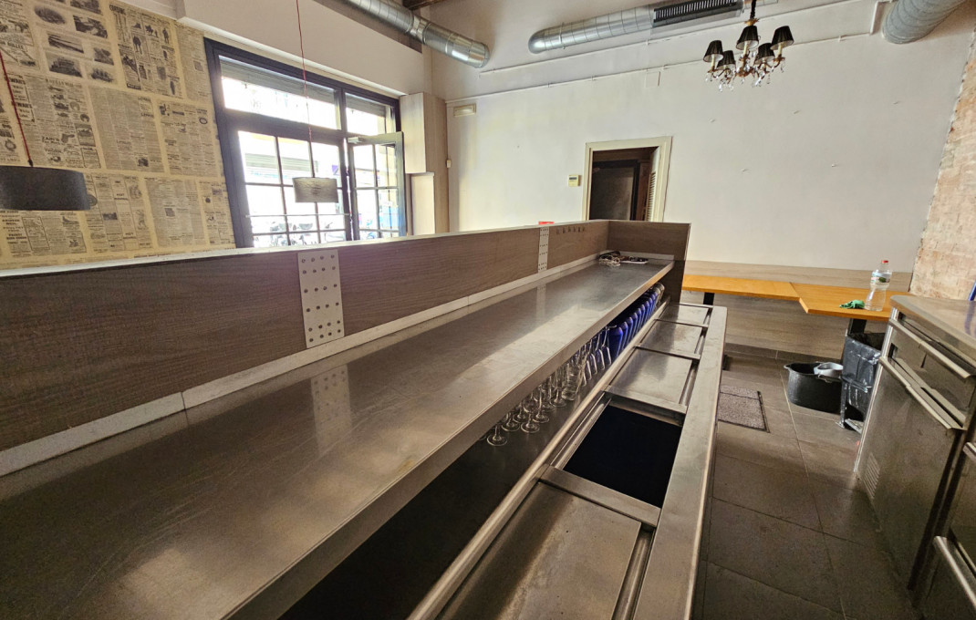 Traspaso - Restaurante -
Barcelona - Sants