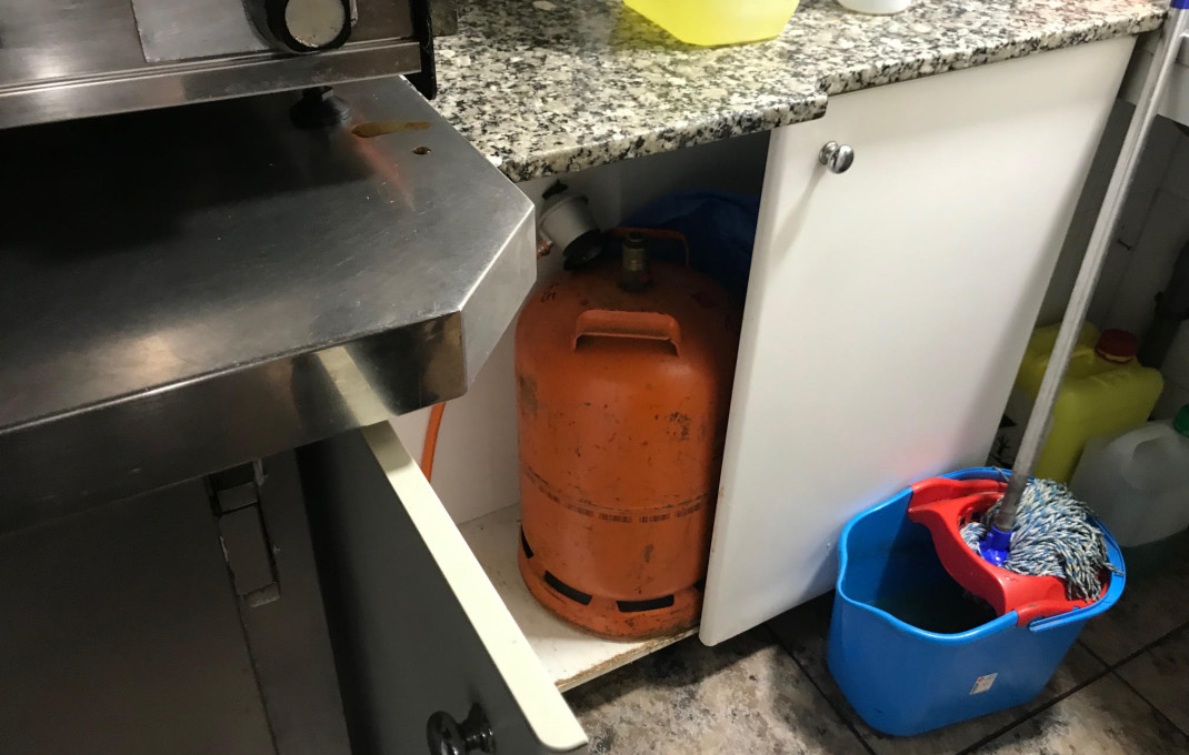 Traspaso - Licencia C2 -
L'Hospitalet de Llobregat