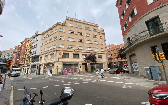 Revente - Piso -
Barcelona - Sants