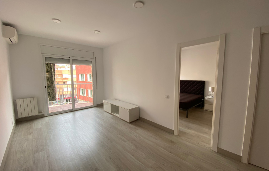 Revente - Piso -
Barcelona - Sants