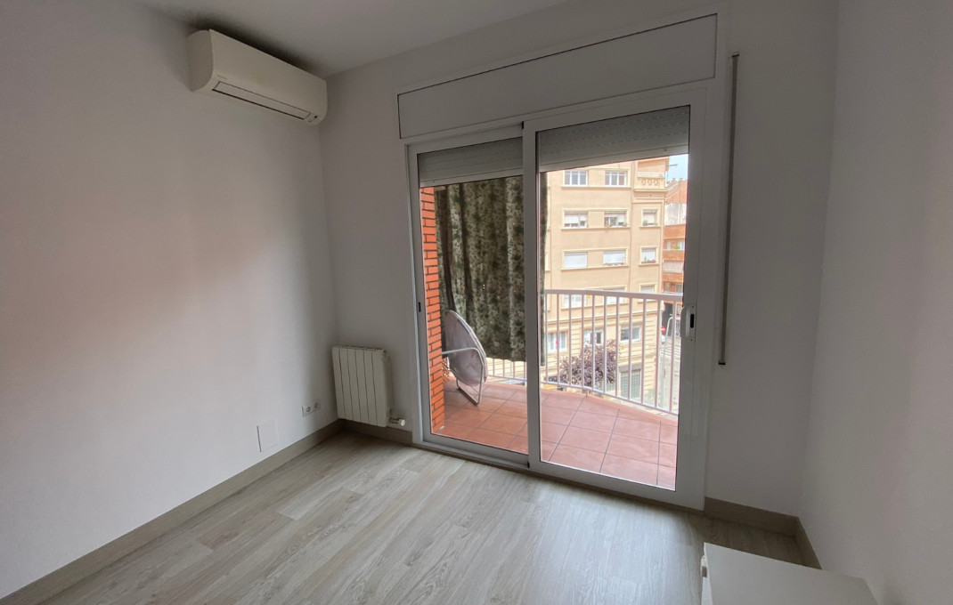 Revente - Piso -
Barcelona - Sants