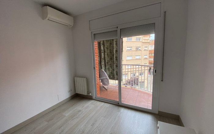 Revente - Piso -
Barcelona - Sants