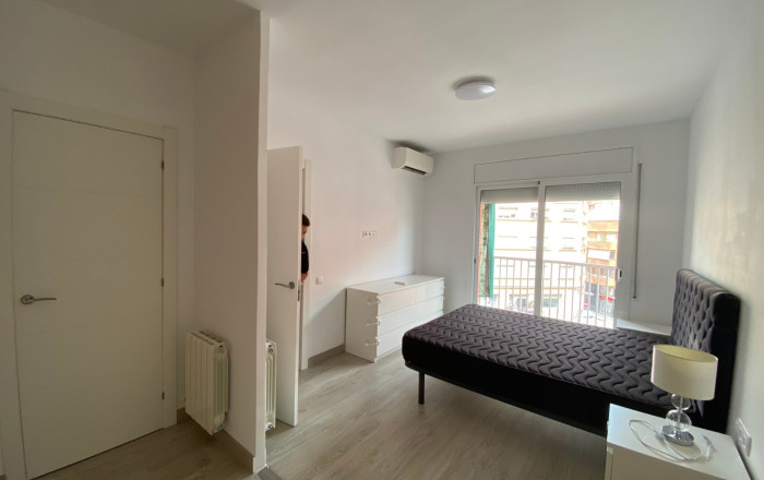 Revente - Piso -
Barcelona - Sants