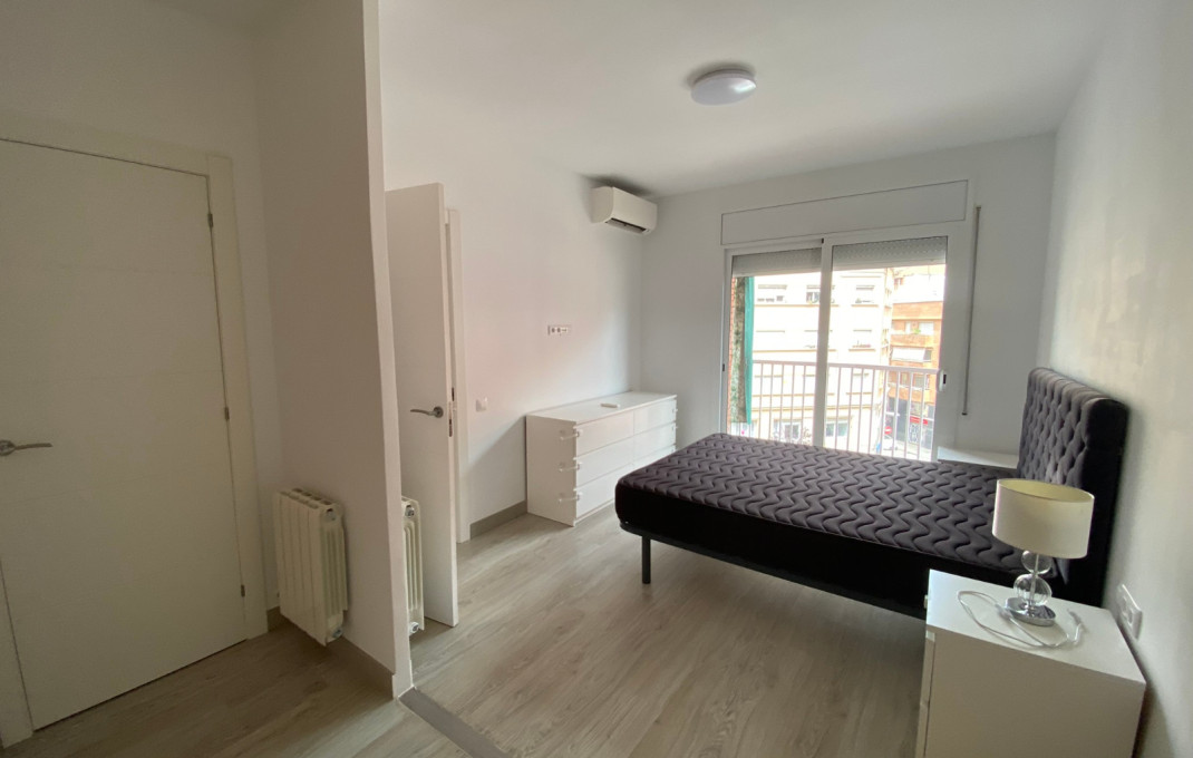 Revente - Piso -
Barcelona - Sants