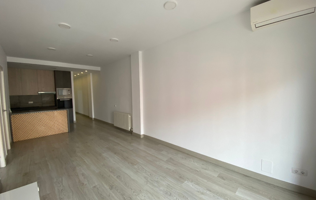 Revente - Piso -
Barcelona - Sants