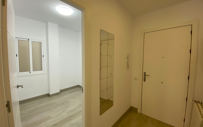 Revente - Piso -
Barcelona - Sants