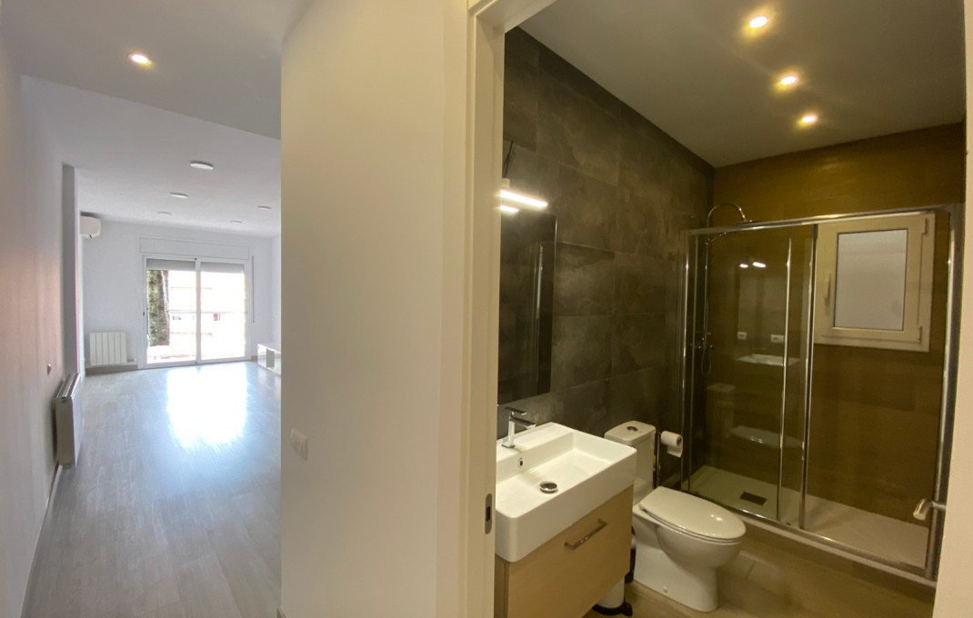 Revente - Piso -
Barcelona - Sants