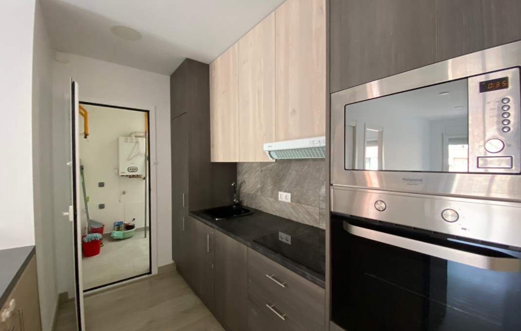 Revente - Piso -
Barcelona - Sants