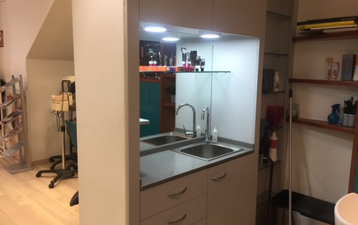 Transfer - Peluquerias y Estetica -
Sabadell