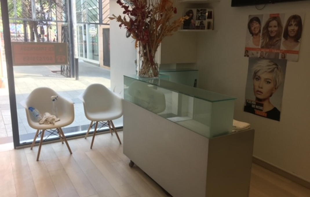 Transfer - Peluquerias y Estetica -
Sabadell