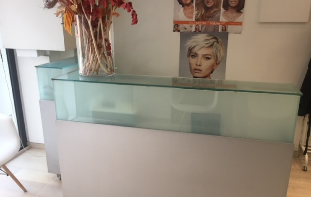 Transfer - Peluquerias y Estetica -
Sabadell