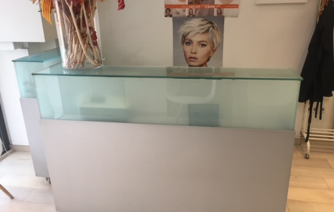 Transfer - Peluquerias y Estetica -
Sabadell