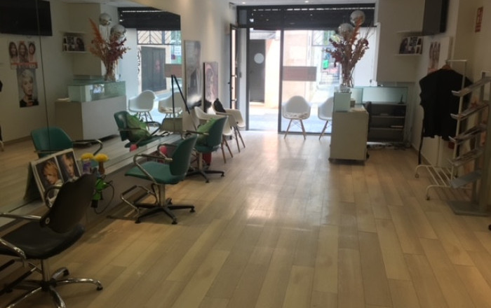 Transfer - Peluquerias y Estetica -
Sabadell