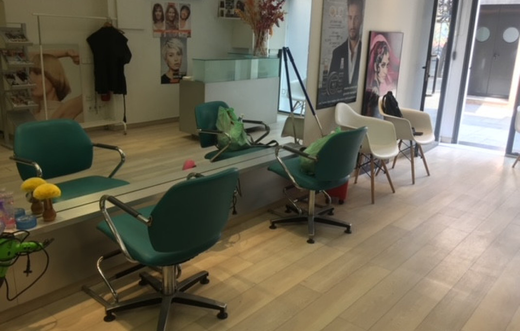 Transfer - Peluquerias y Estetica -
Sabadell