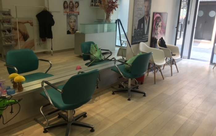 Transfer - Peluquerias y Estetica -
Sabadell