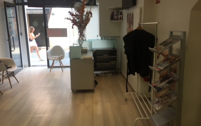 Transfer - Peluquerias y Estetica -
Sabadell