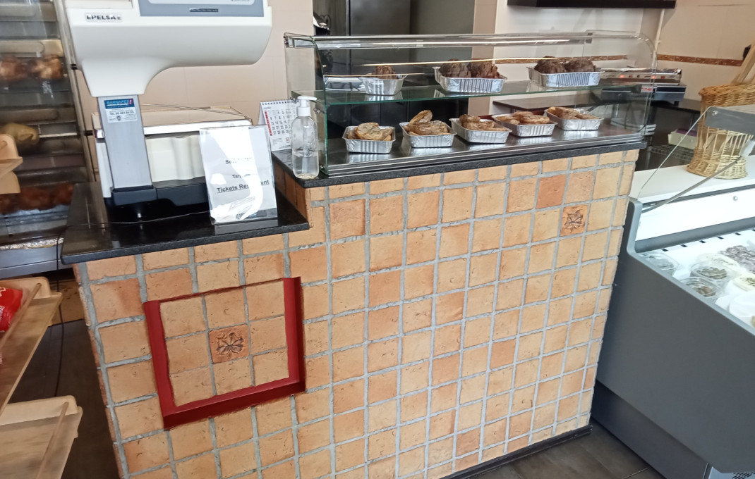 Transfert - Take Away -
Badalona - Centre