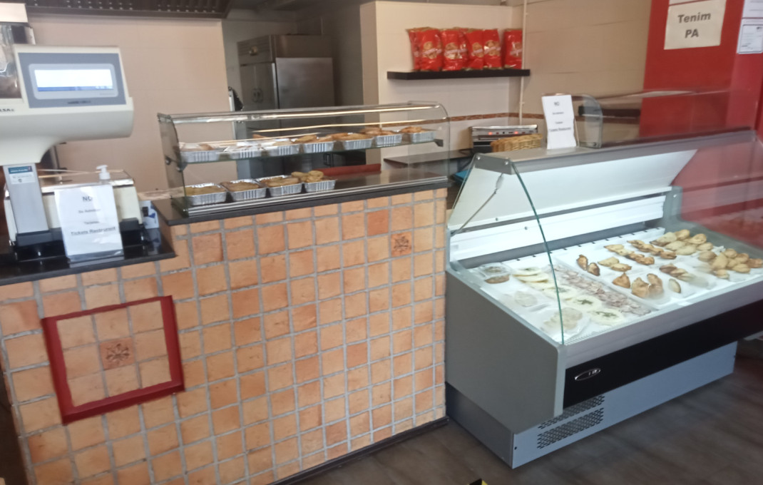 Transfert - Take Away -
Badalona - Centre