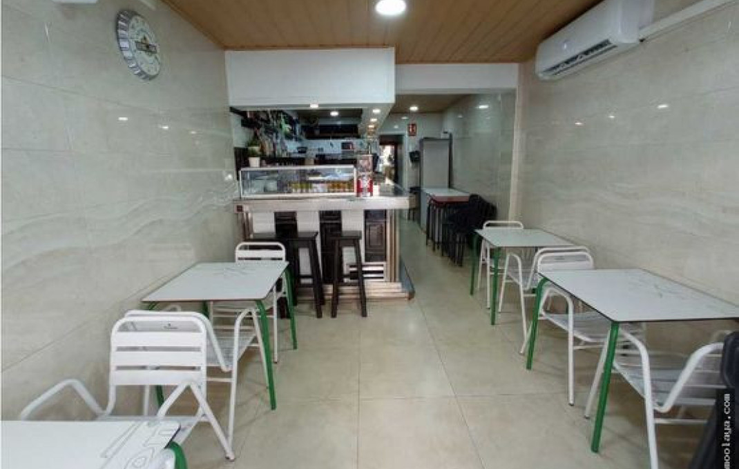 Traspaso - Cafeteria -
Barcelona - Sants