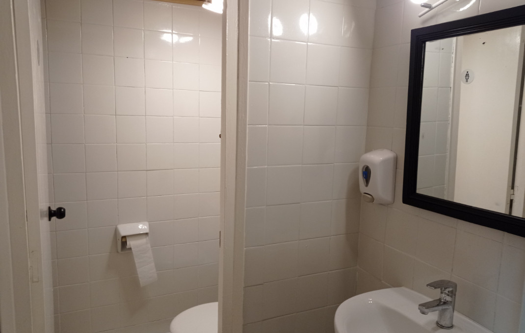 Traspaso - Cafeteria -
Barcelona - Sants