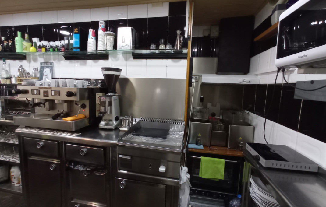 Traspaso - Cafeteria -
Barcelona - Sants