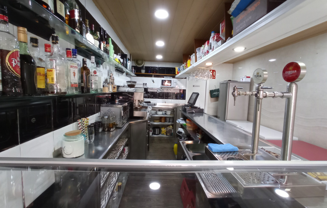 Traspaso - Cafeteria -
Barcelona - Sants