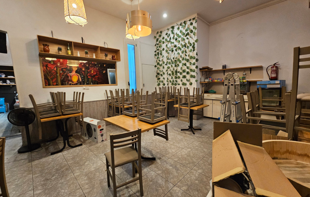 Transfert - Restaurant -
Barcelona - Eixample Izquierdo Alto