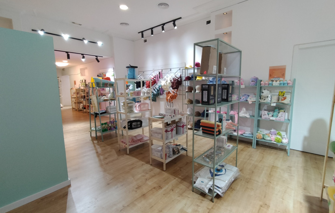 Transfer - Local comercial -
Barcelona - Borne-centro