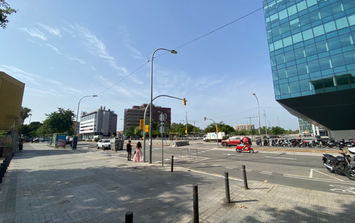 Transfert - Restaurant -
Barcelona - Zona Franca