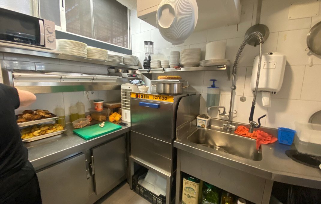 Transfert - Restaurant -
Barcelona - Zona Franca