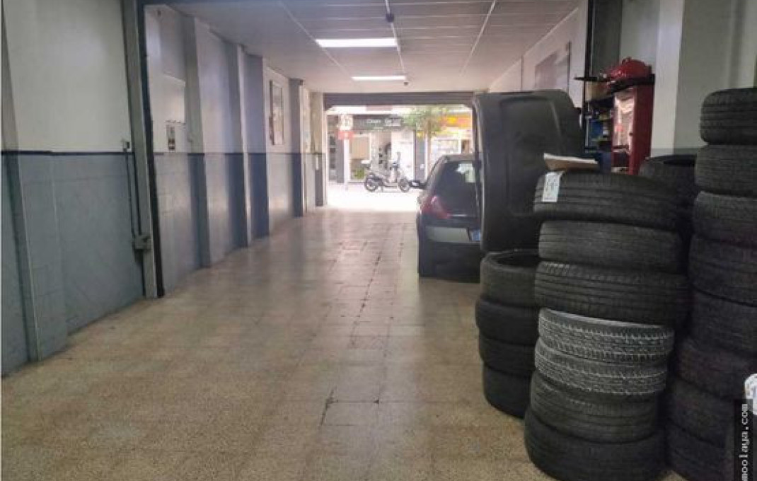 Traspaso - Local comercial -
Barcelona - Santa Coloma De Gramanet