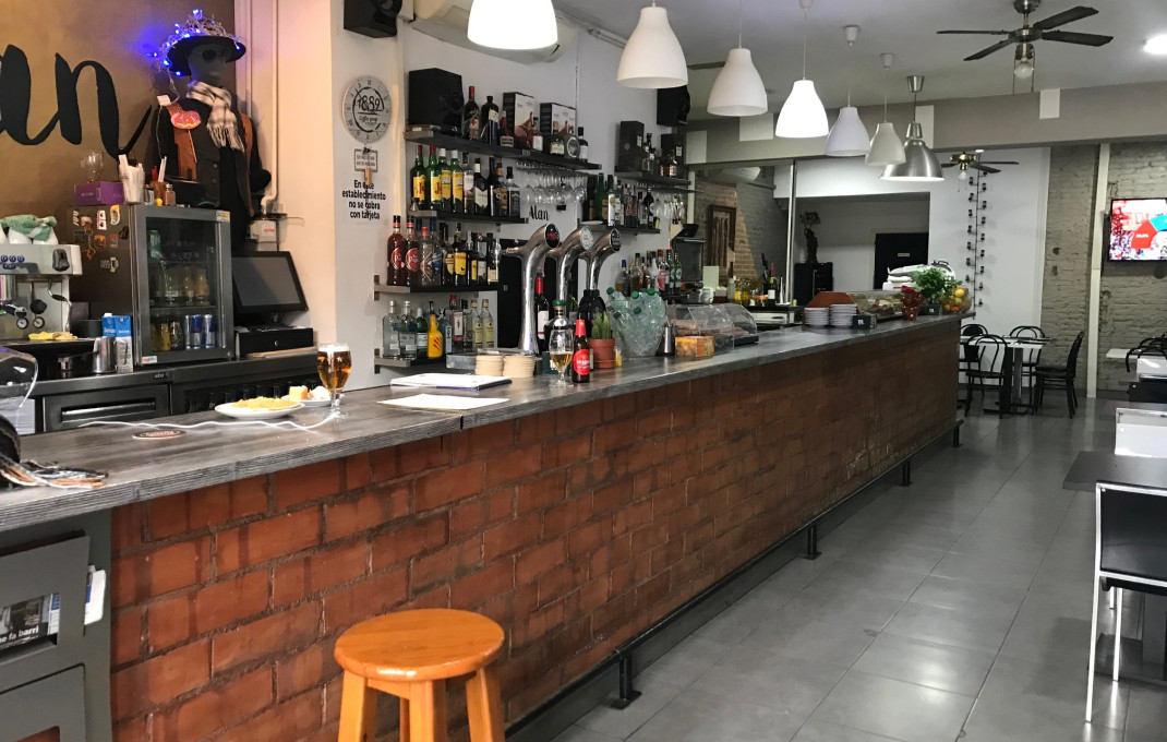 Transfer - Bar Restaurante -
Barcelona - Poblenou