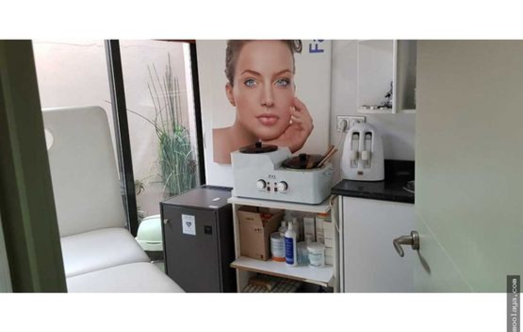 Alquiler - Peluquerias y Estetica -
Terrassa