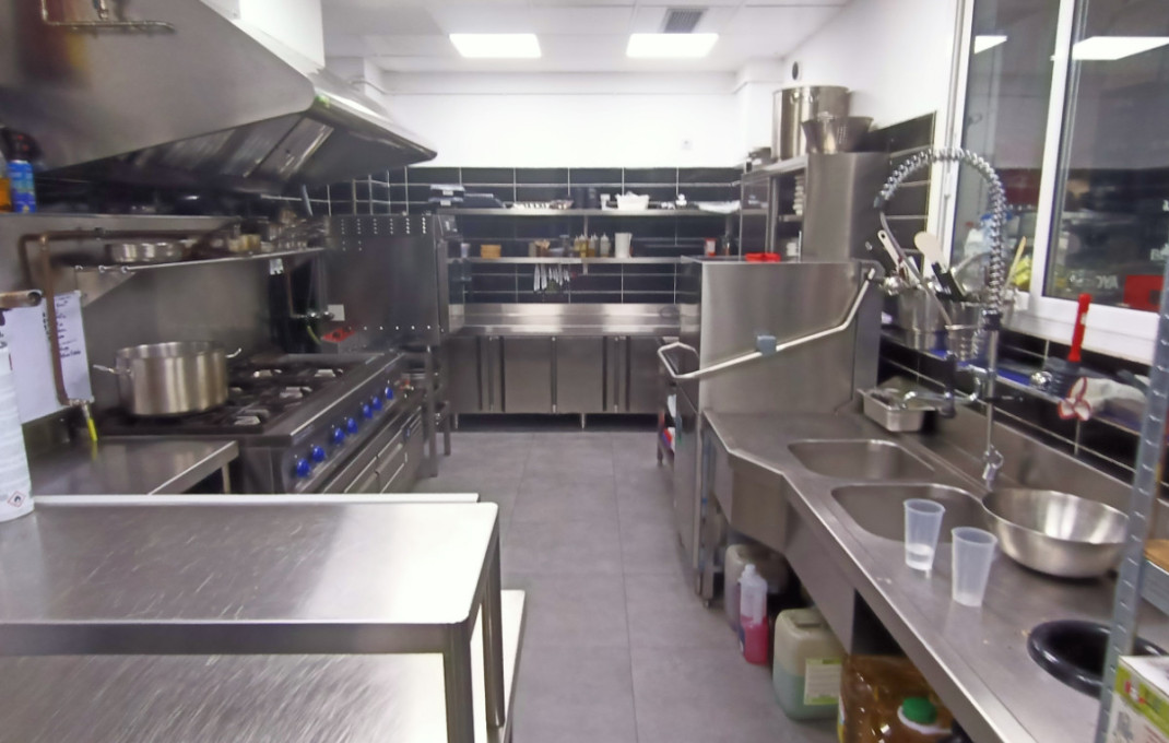 Traspaso - Restaurante -
Barcelona - Eixample