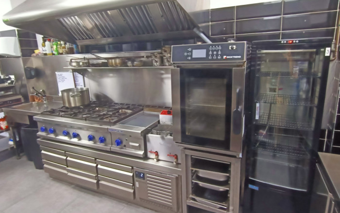 Traspaso - Restaurante -
Barcelona - Eixample