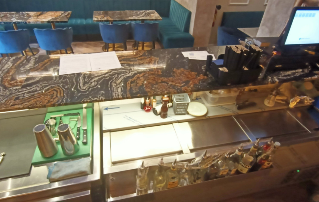 Traspaso - Restaurante -
Barcelona - Eixample