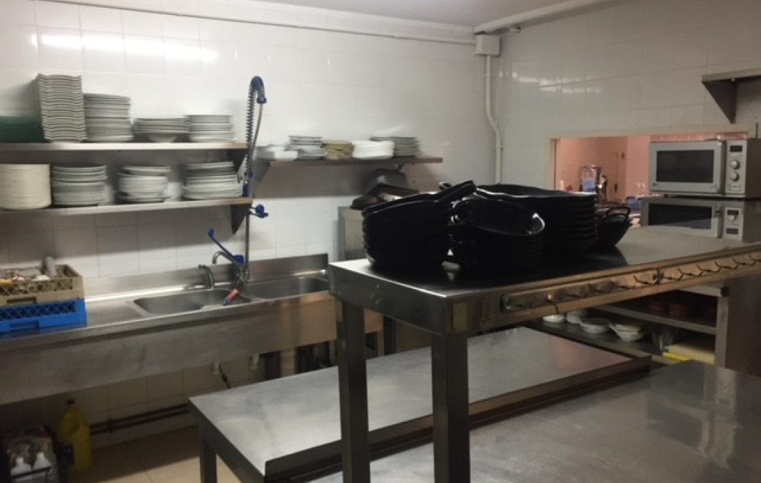 Traspaso - Restaurante -
La Roca del Vallès