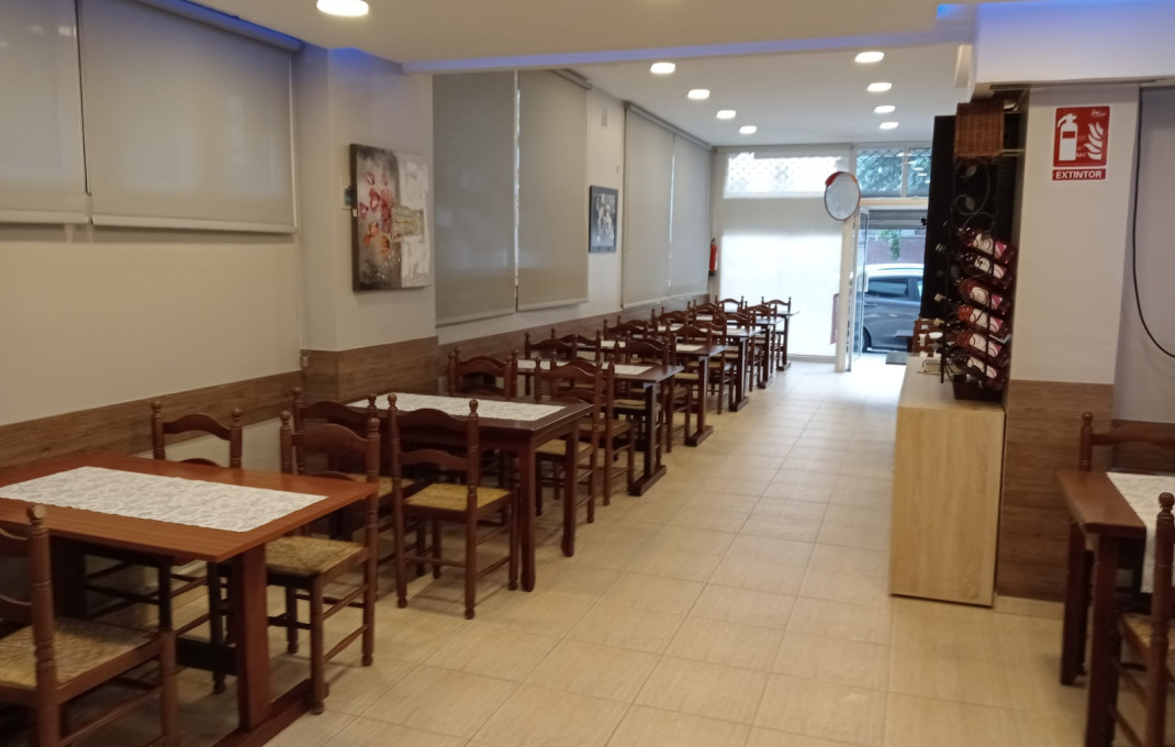 Traspaso - Restaurante -
La Roca del Vallès