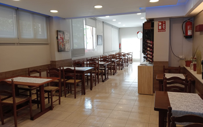 Traspaso - Restaurante -
La Roca del Vallès