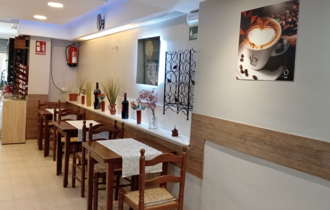 Traspaso - Restaurante -
La Roca del Vallès