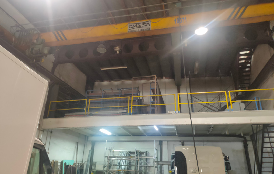 Revente - Naves y solares -
Barcelona - Bon Pastor