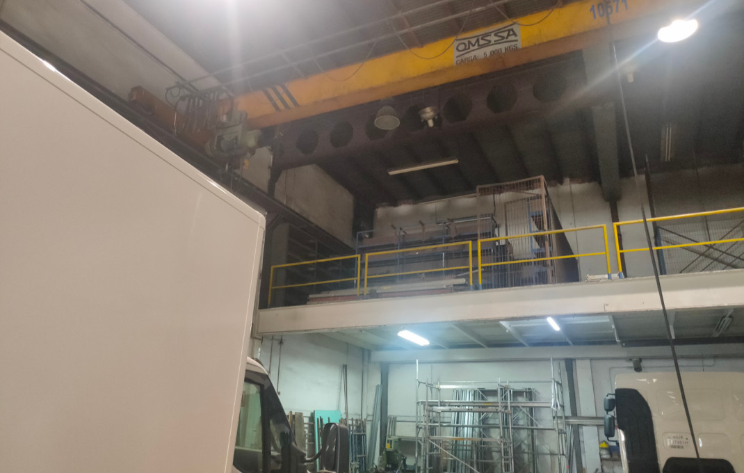 Revente - Naves y solares -
Barcelona - Bon Pastor