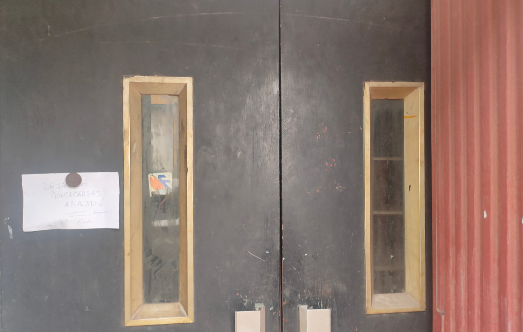 Revente - Naves y solares -
Barcelona - Bon Pastor