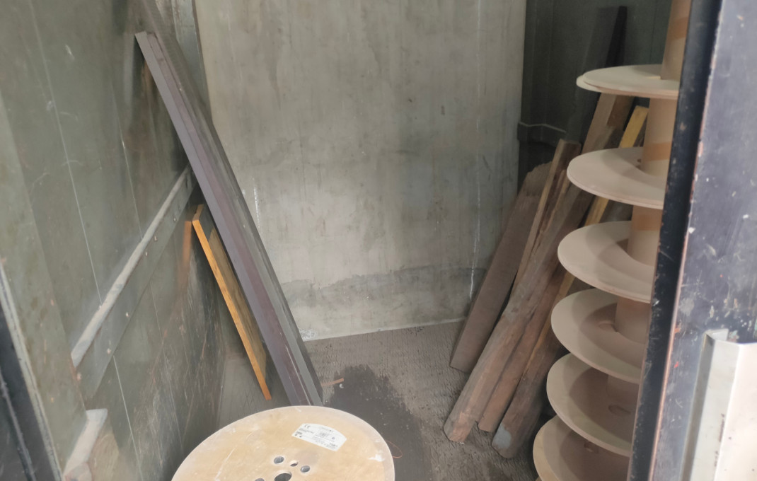 Revente - Naves y solares -
Barcelona - Bon Pastor